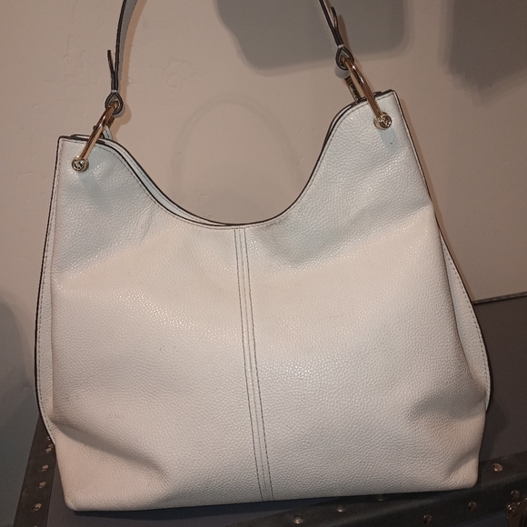 Micheal Kors purse - Picture 2 of 4